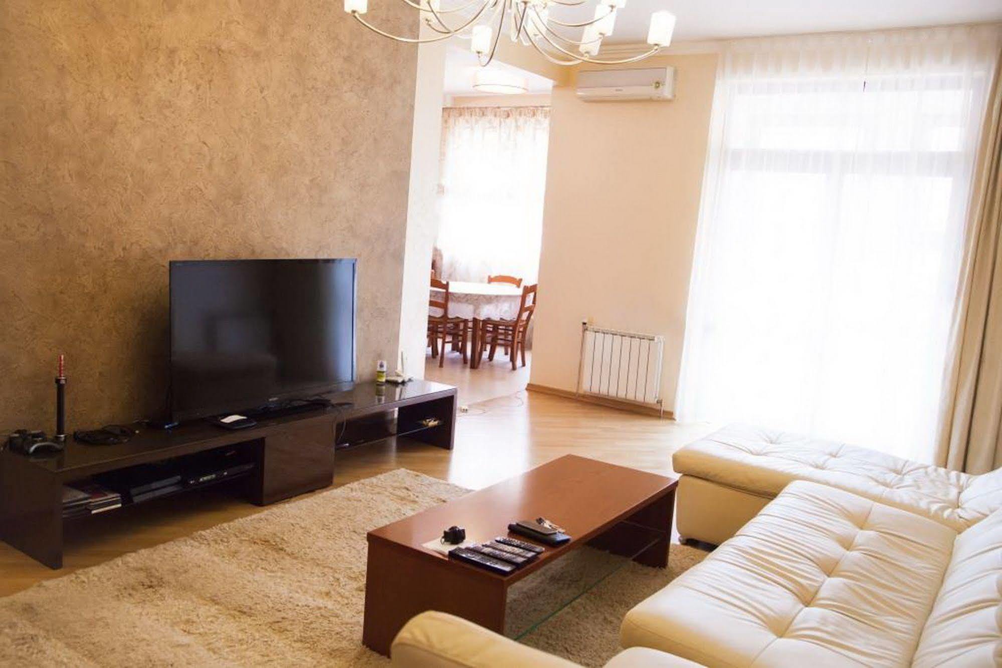 Partner Guest House Shota Rustaveli Kiev Extérieur photo